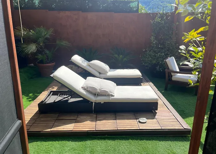 게스트하우스 With A View 시마